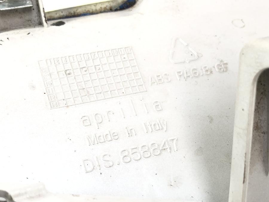 Aprilia RSV4 1000 [2010] - Side panel left side