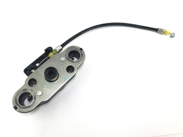 Suzuki GSF 1250 SA Bandit WVCH [2007] - Seat lock with Bowden cable