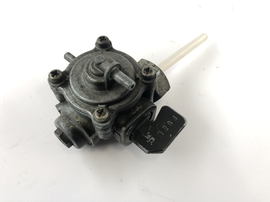 Honda CBX 650 E RC13 [1983] - petrol tap fuel tap petrol valve tank valve
