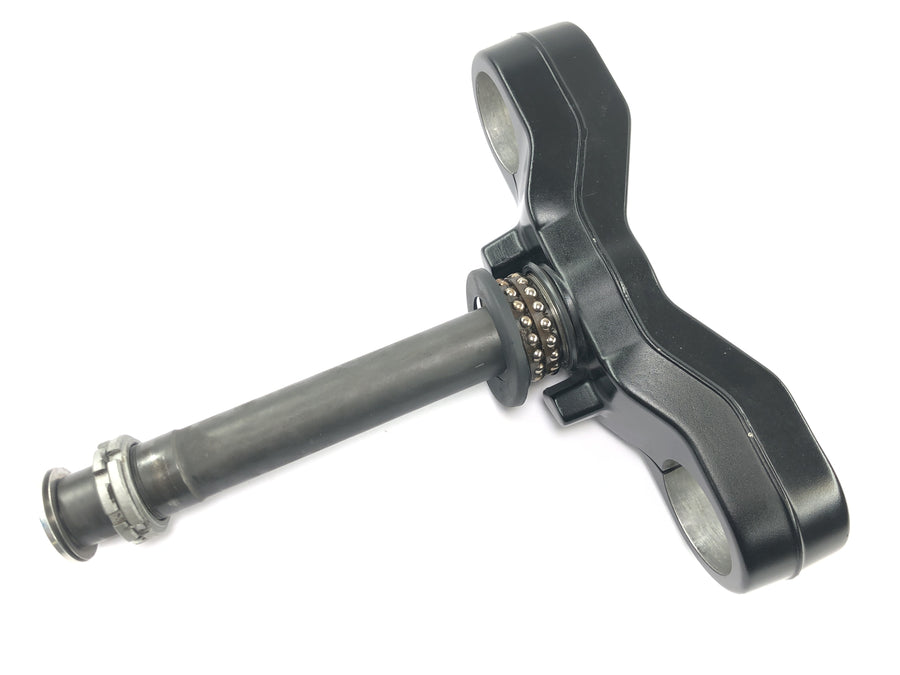 Moto Guzzi Stelvio 1200 8V [2016] - steering head lower fork bridge fork yoke head tube