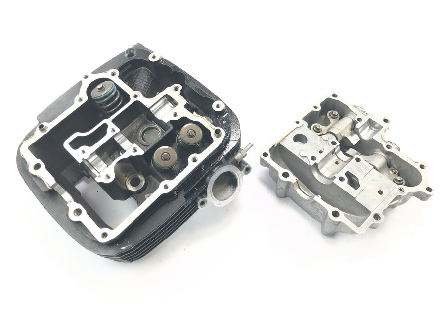 Suzuki Intruder VL 1500 AL [2000] - Cylinder head front valve train