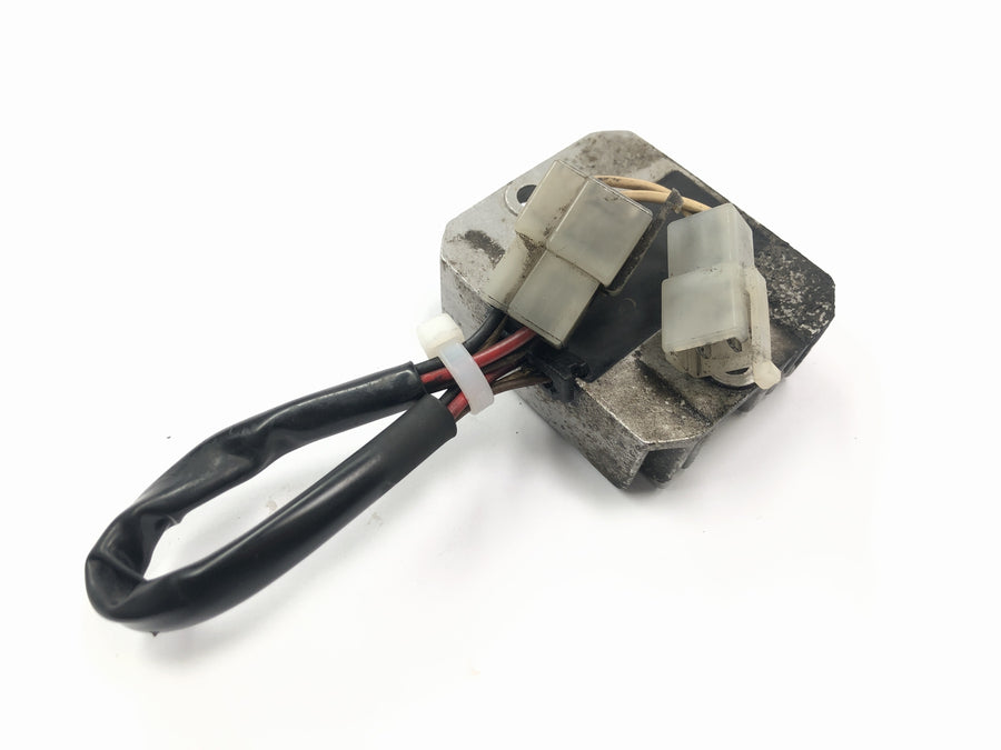 Yamaha XT 600 Z Ténéré 55W [1986] - Control of tension regulators rectifier charger