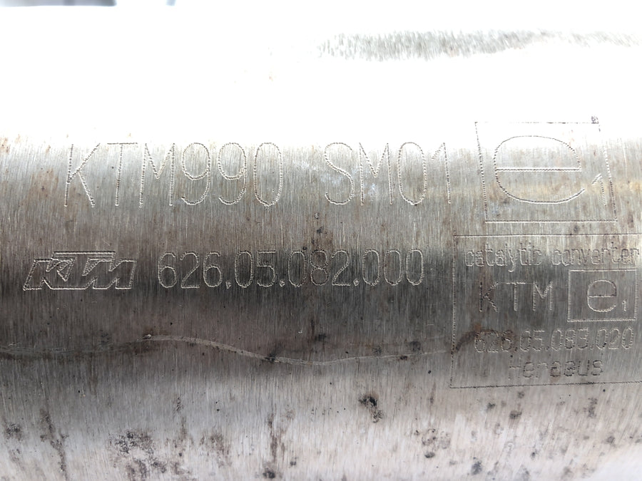 KTM 950 SM LC8 [2008] - exhaust silencer on the left