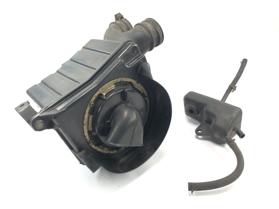 Honda GL 500 SILVERSCHING PC02 [1982] - Air filter box air collector Airbox Air Cleaner System
