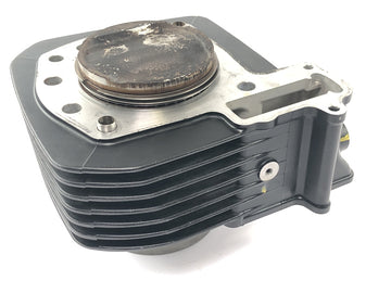 Moto Guzzi Stelvio 1200 8V [2016] - cylinder with piston on the left