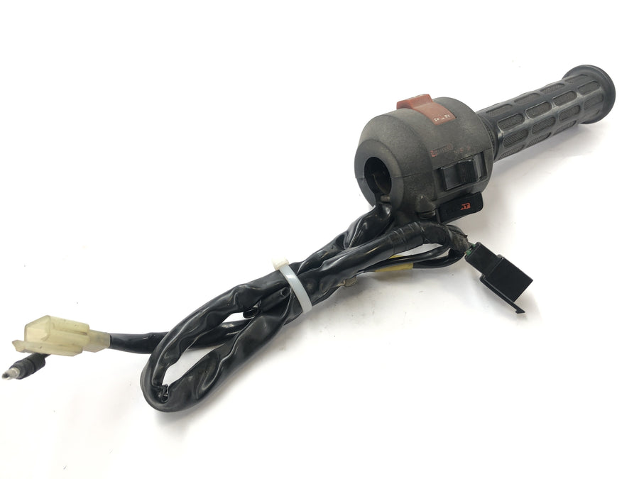 Honda XBR 500 PC15 [1989] - handlebar fitting handlebar switch on the right gas handle