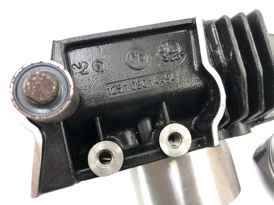 Ducati ST2 944 [1999] - Cylinder with piston horizontal