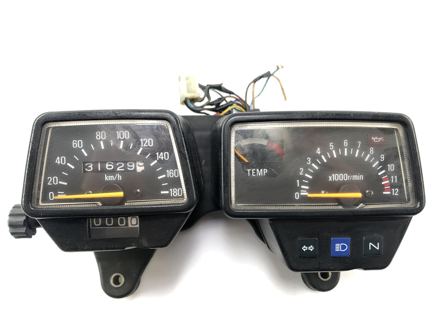 Yamaha RD 350 YPVS 31K [1984] - Speedometer cockpit