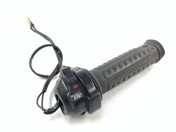 Yamaha XT 550 5Y3 [1982] - handlebar fitting handlebar switch on the right gas handle