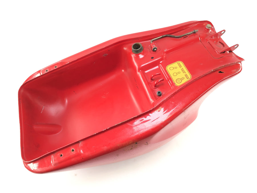 Ducati 900 SS [1991] - Fuel tank damaged and needs to be welded
