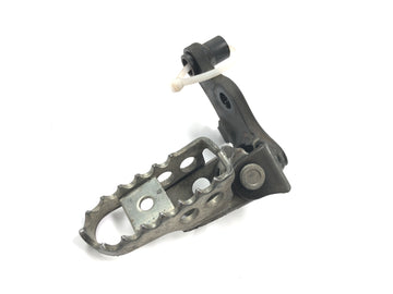 Yamaha WR 125 X DE07 [2010] - Driver's footrest on the right
