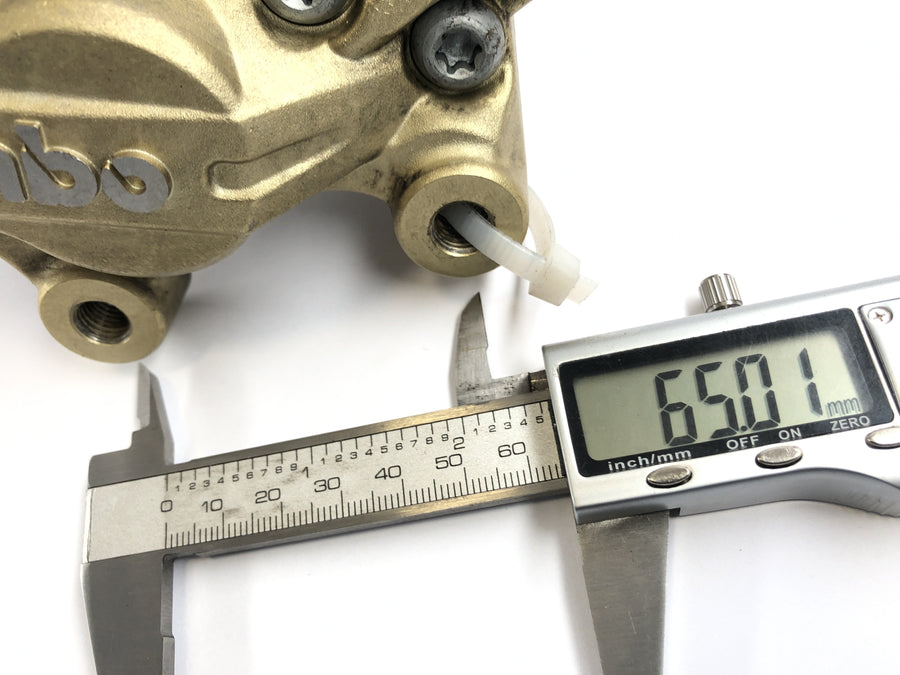 Moto Guzzi Norge 1200 [2006] - brake caliper at the front right