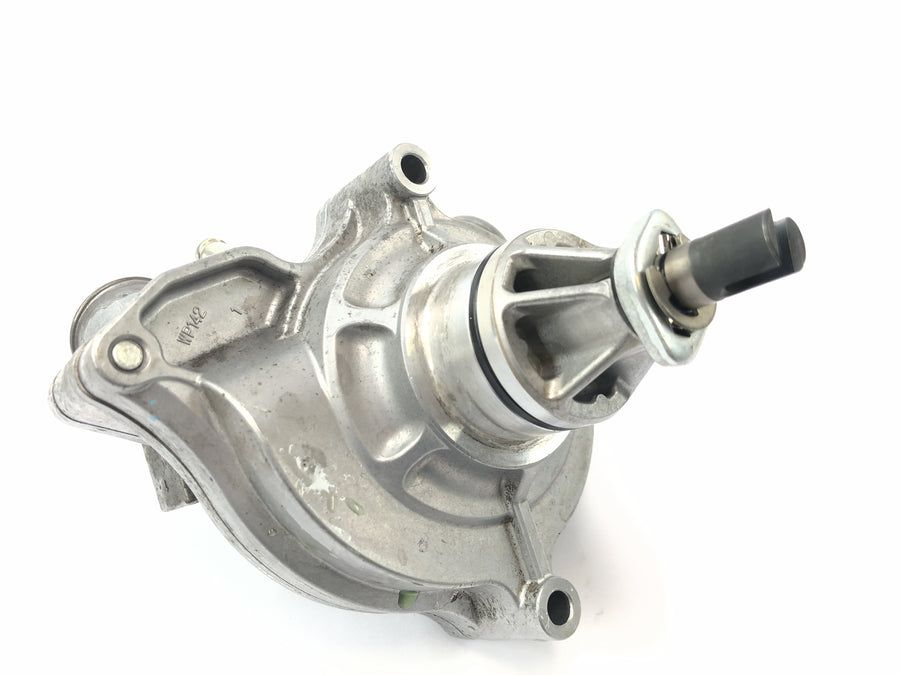 Suzuki VZ 1500 WVCU [2011] - Water pump coolant pump
