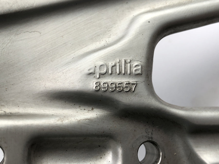 Aprilia RS 125 TW [2017] - Footrest system driver footrest with holder at the front right