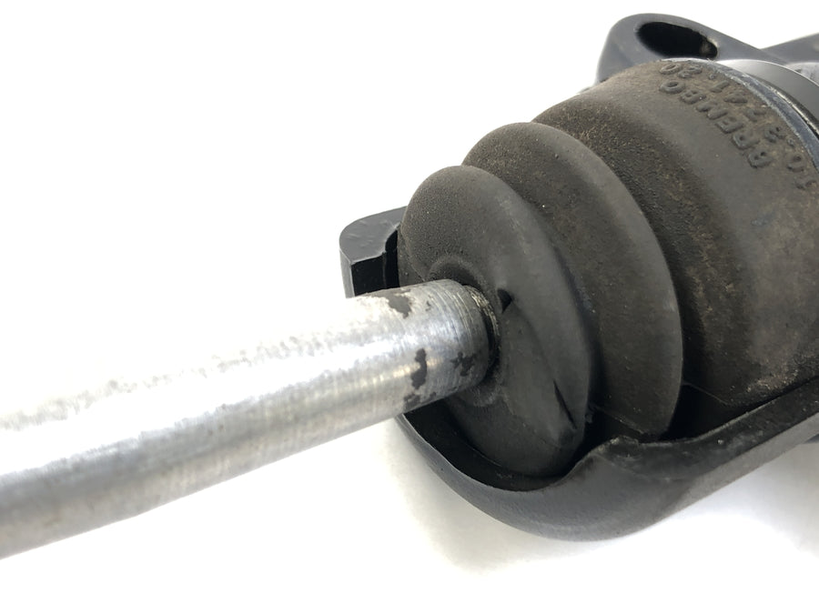 KTM LC4 640 EGS [2004] - brake pump in the back
