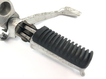 Yamaha XJR 1200 4PU [1996] - Driver's footrest on the right with brake pedal and holder - 0