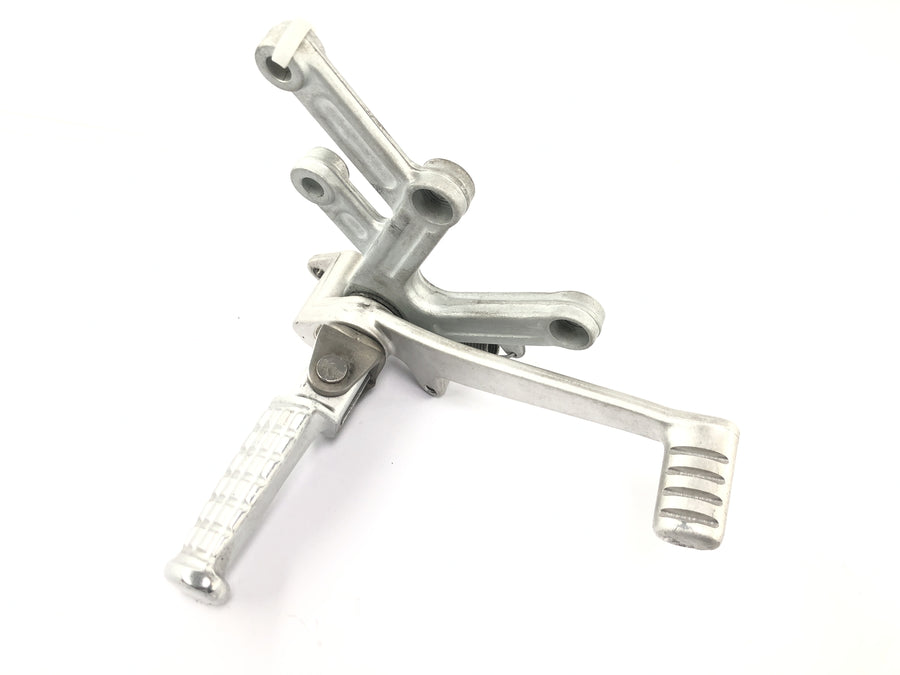 TRIUMPH DAYTONA 955I T595 [1998] - Footrest footrest holder with brake pedal on the right