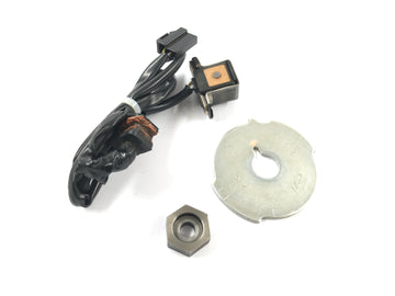 Kawasaki ZRX 1200 S ZRT20A [2001] - Ignition pulse generator pickup sensor pulse wheel nut - 0