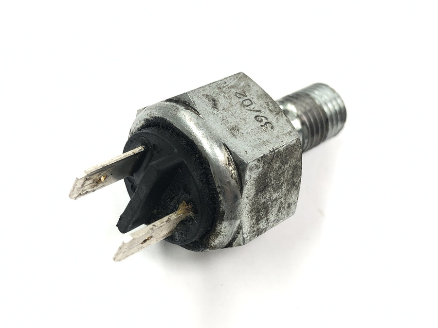 Triumph Tiger 955i 709EN [2003] - Oil pressure switch oil pressure sensor switch oil