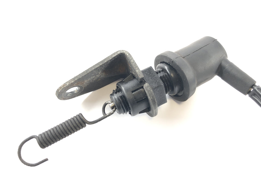 Yamaha V Max 1200 2we [1996] - Brake light switch at the back