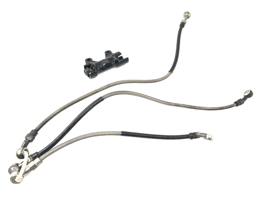 Triumph Daytona 900 T300 [1993] - brake line at the front steel flex