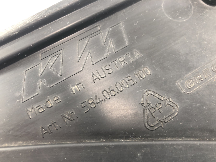 KTM 640 Adventure LC4 [2001] - Side fairing cover left