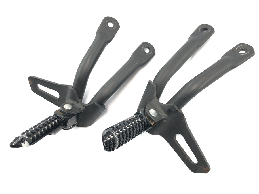 Yamaha MT 03 RM02 [2007] - Footrest system passenger footrest holder rear pair