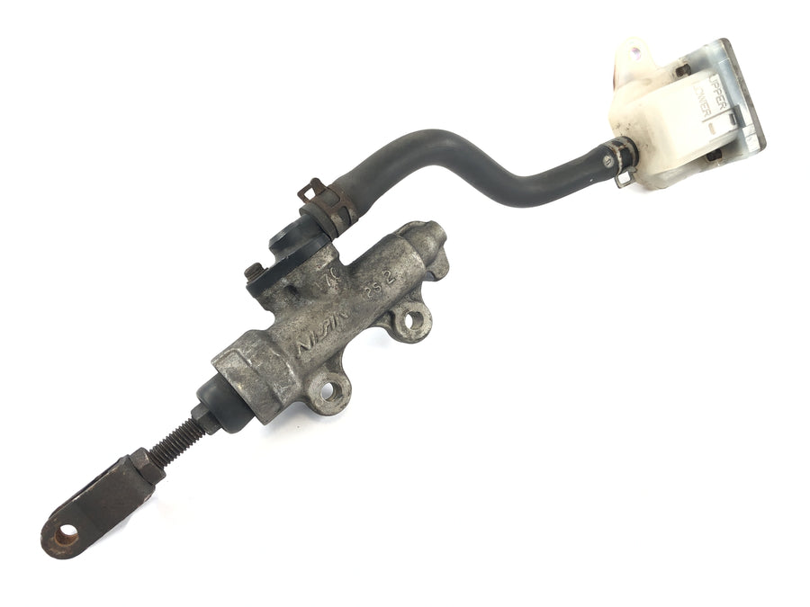 Suzuki GSF 1200 S Bandit WVA9 [2003] - Brake pump behind