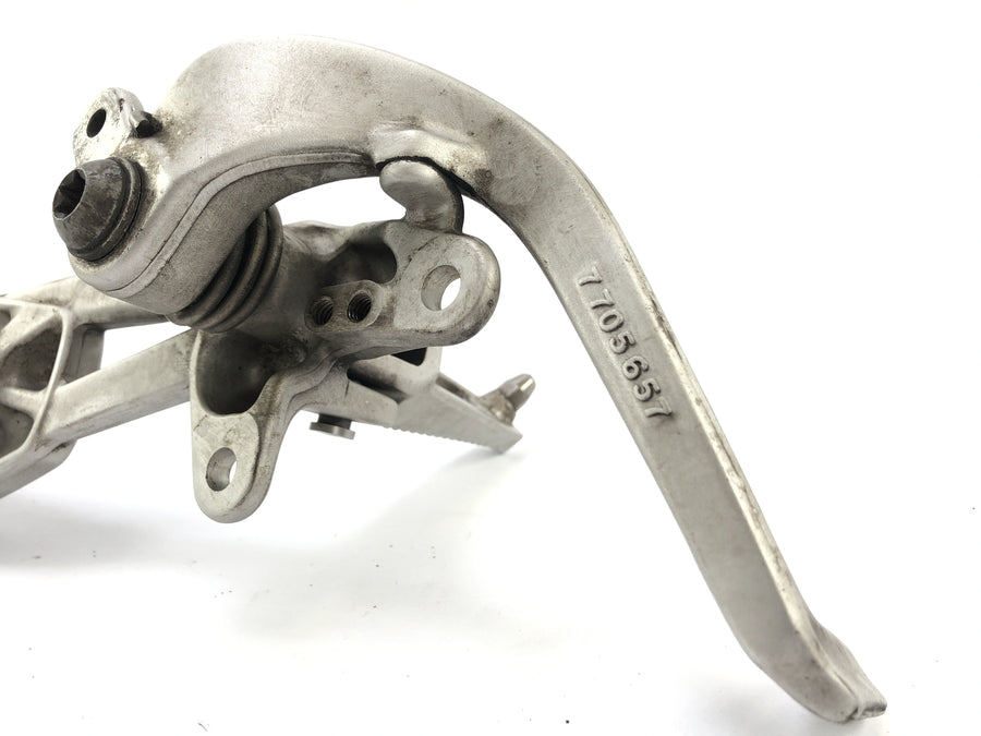 BMW K 1300 R K12S [2014] - Rider footrest right with brake pedal