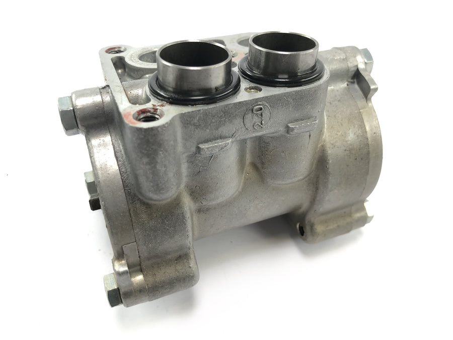 Kawasaki ZRX 1200 S ZRT20A [2001] - Oil pump oil filter housing pump unit