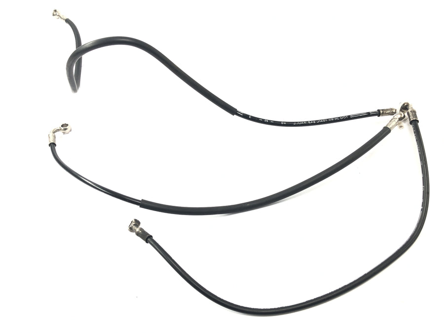 Triumph Sprint ST 1050 [2005] - brake line at the front