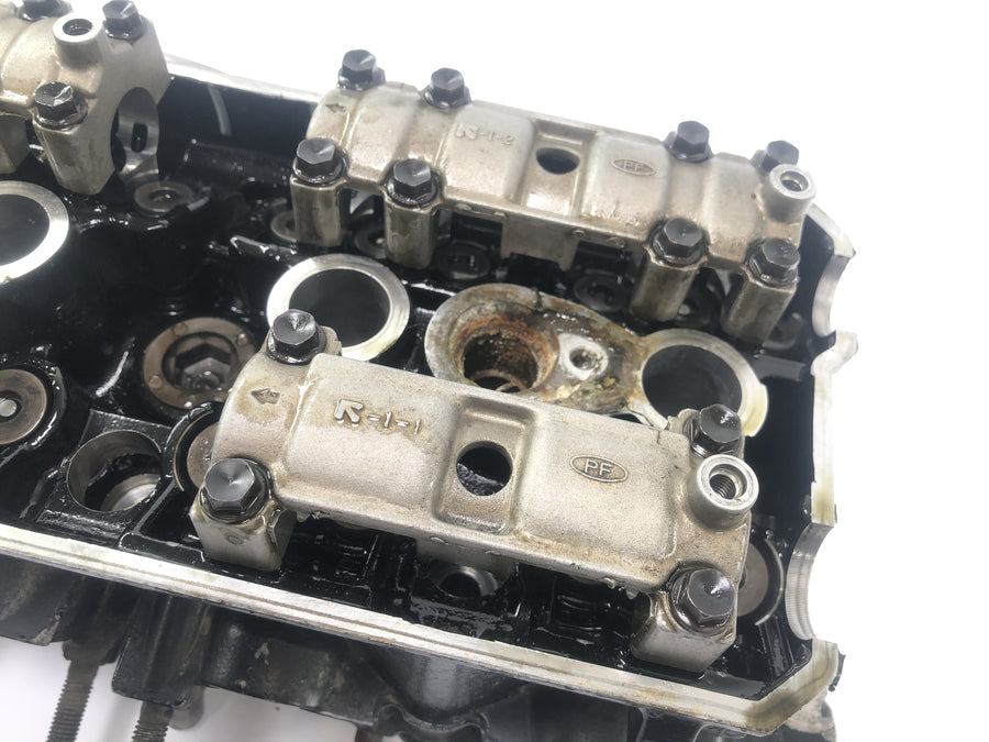 Yamaha YZF R1 RN01 [1998] - cylinder head