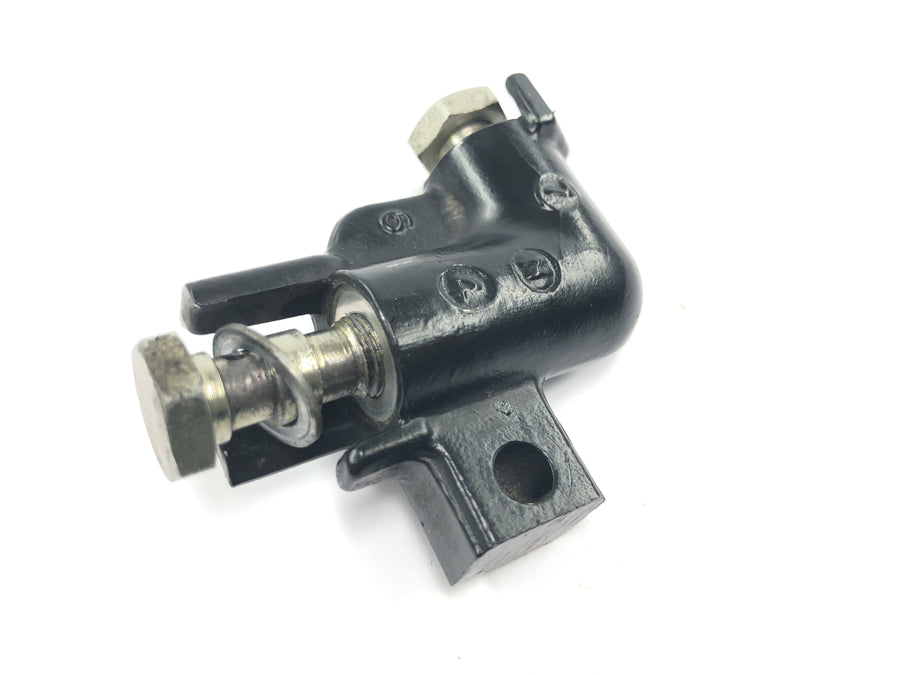 Triumph Tiger 900 T400 [1998] - Front brake line distributor