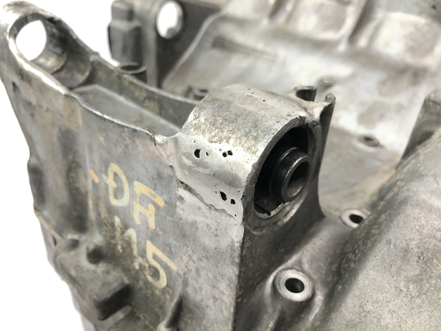 Honda CBR 900 RR Fireblade SC33 [2000] - Engine block crankcase with pistons
