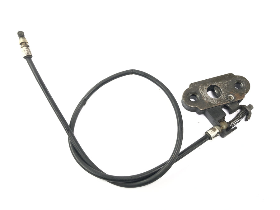 Triumph Daytona 900 T300 [1993] - seat lock with Bowden train