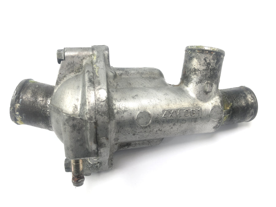 Yamaha YZF R1 RN01 [1998] - coolant thermostat