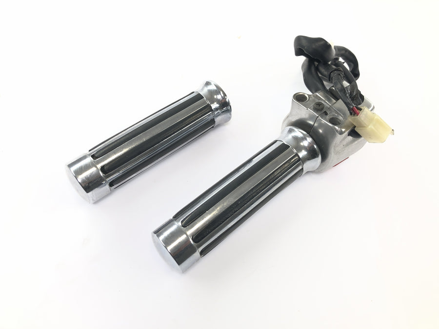 Kawasaki VN 1600 Classic VNT60A [2007] - Handlebar switch right throttle grip fitting handle set chrome for 1 inch handlebars
