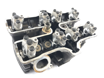 Yamaha V Max 1200 2we [1996] - cylinder head at the back - 0