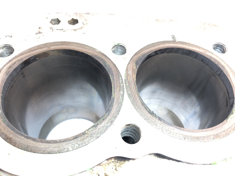 Honda CB 900 F SC01 [1981] - Cylinder with piston
