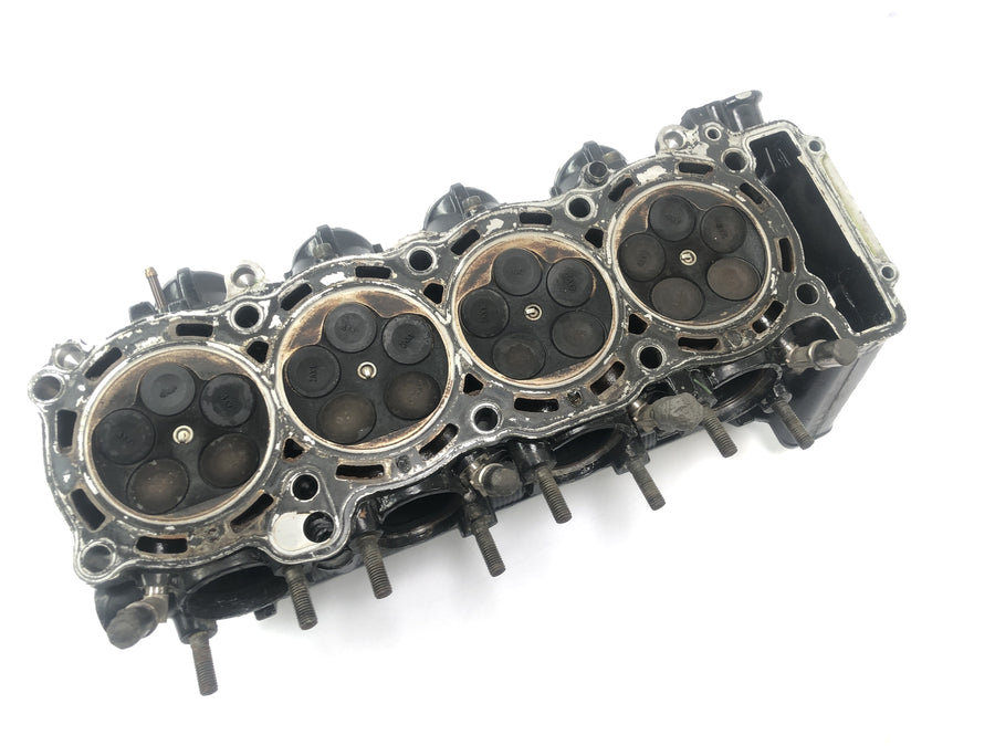 Yamaha YZF R1 RN01 [1998] - cylinder head