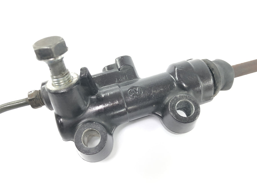 Kawasaki GPZ 1000 RX ZXT00A [1986] - Rear brake pump brake cylinder