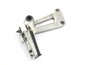 Yamaha XJR 1300 RP02 [1999] - Pillion footrest footrest holder rear left