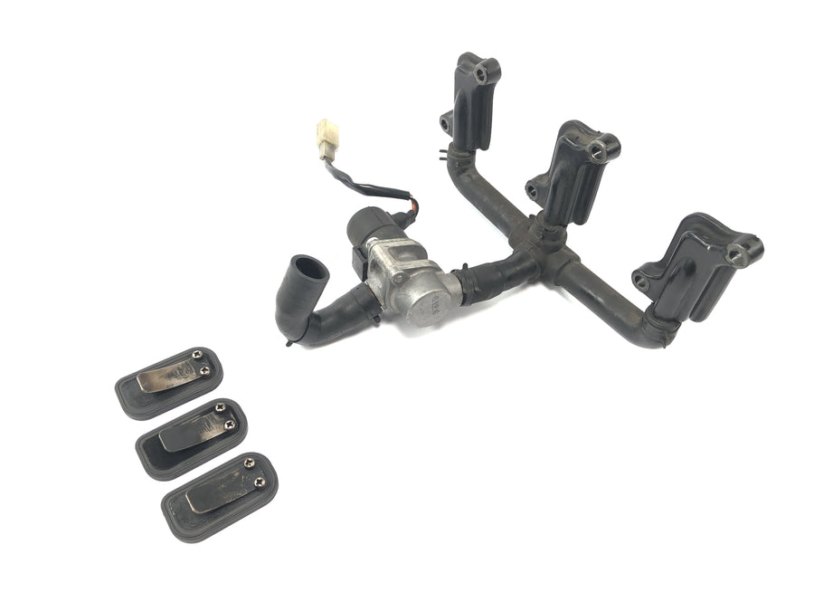 Triumph Speed Triple 1050 515NJ [2007] - Case ventilation