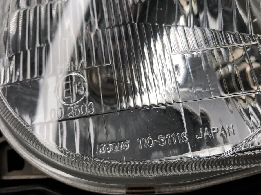 Yamaha YZF 750 R 4NHN [1996] - headlight headlights