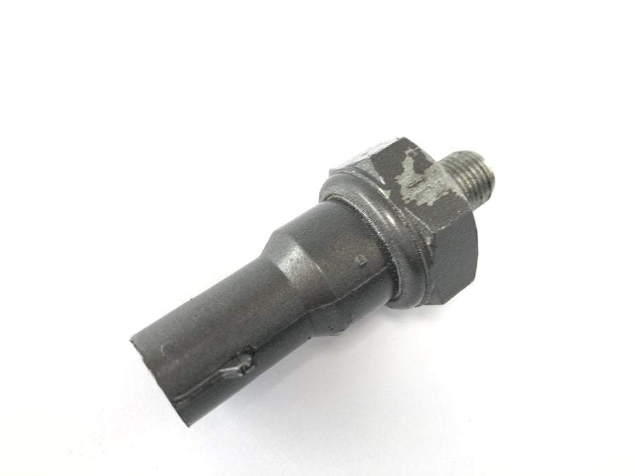 Ducati Monster M600 [1995] - Oil pressure switch sensor