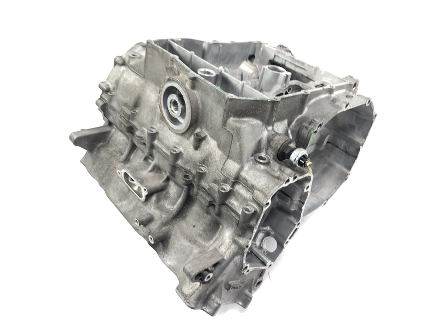 Honda CBR 900 RR Fireblade SC33 [2000] - Engine block crankcase with pistons