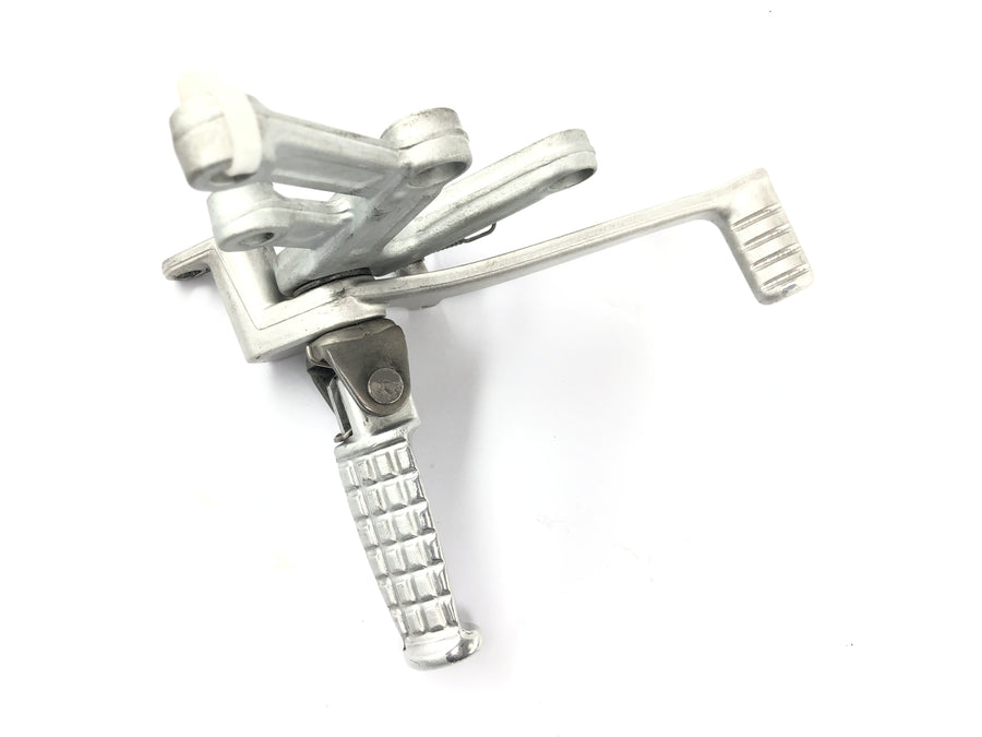 TRIUMPH DAYTONA 955I T595 [1998] - Footrest footrest holder with brake pedal on the right