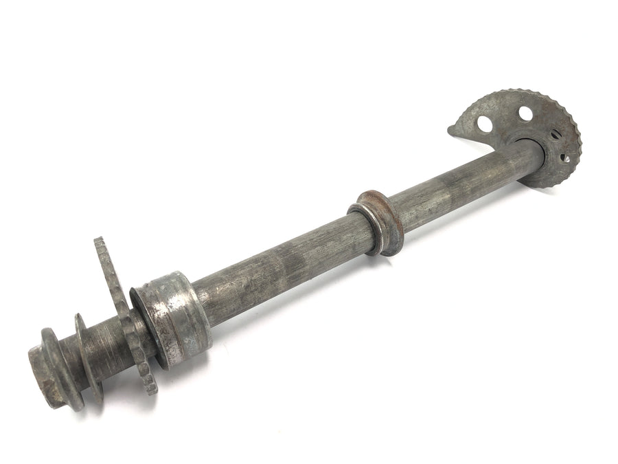 Suzuki DR 350 SK42B [1991] - rear axle with chain tensioner