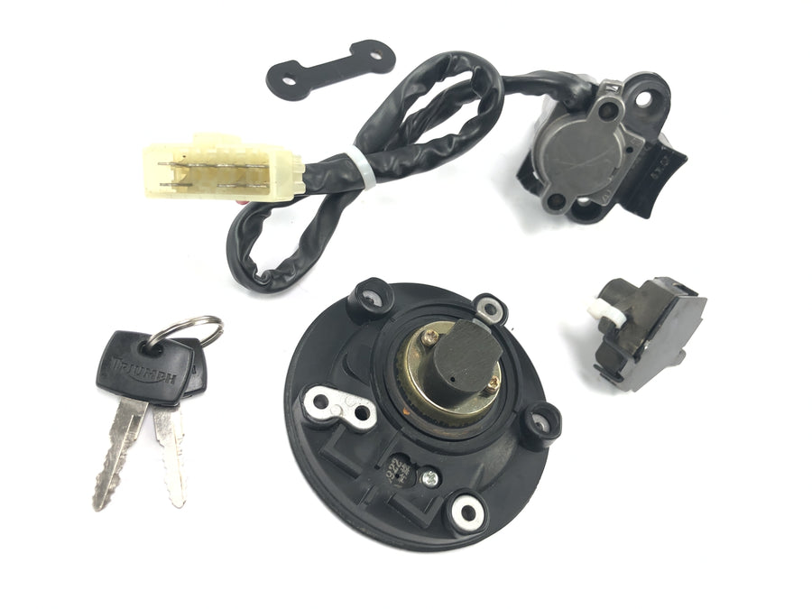 Triumph Daytona 900 T300D [1996] - Lock set ignition lock tank cap seat lock