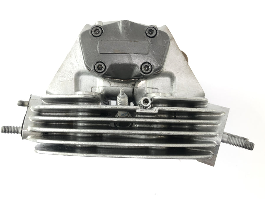 Ducati Monster M600 [1995] - cylinder head at the front cylinder
